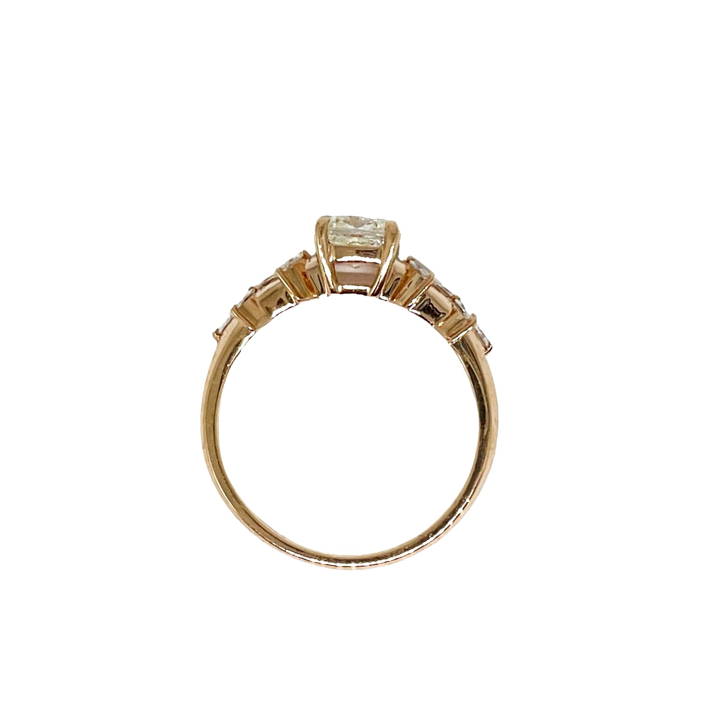 1.11cts Cushion cut ring on modified band
