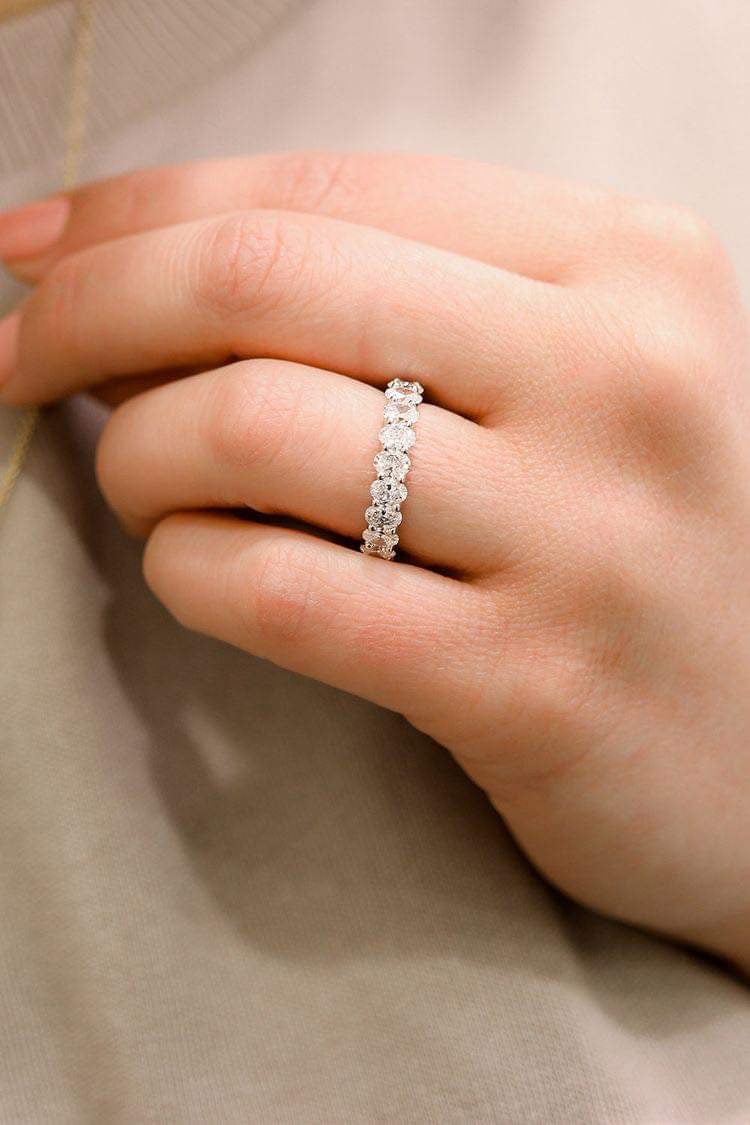 Why is an eternity ring a classic choice for many?