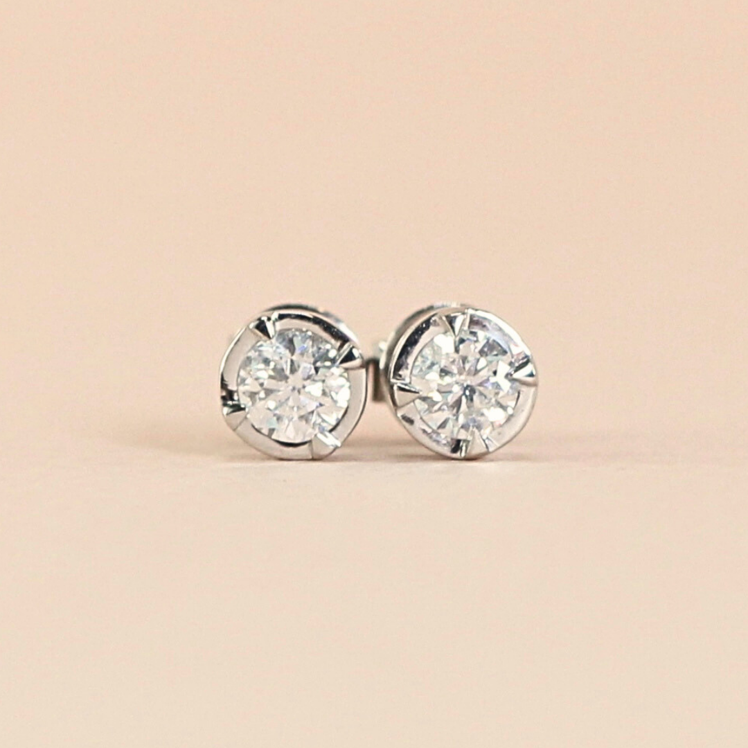 .61ct Bezel-set stud Diamond earrings