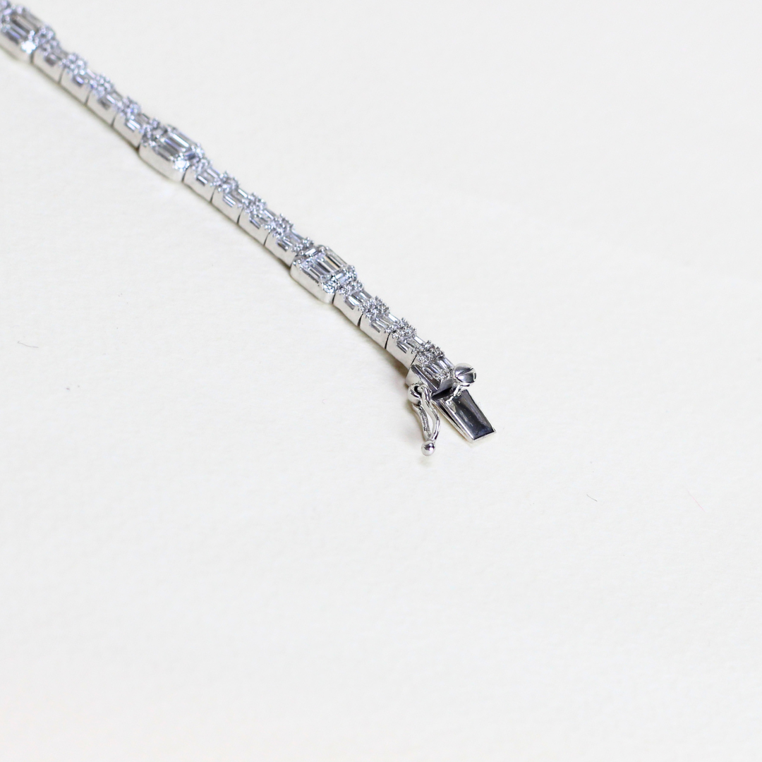 2.96cts Emerald Illusion Bracelet