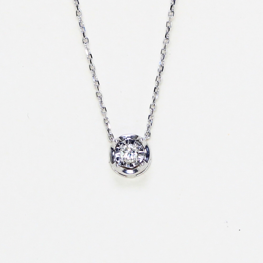 .14ct Solitaire necklace with enlarger