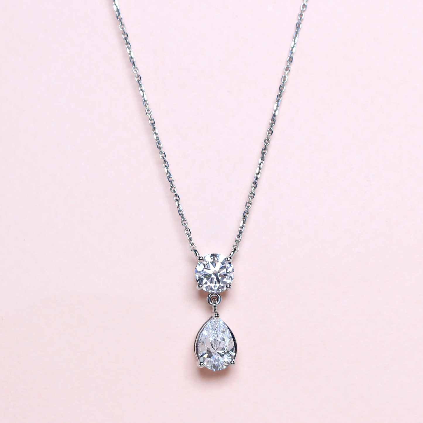 2.39ct Round and Pear cut Lab-grown necklace