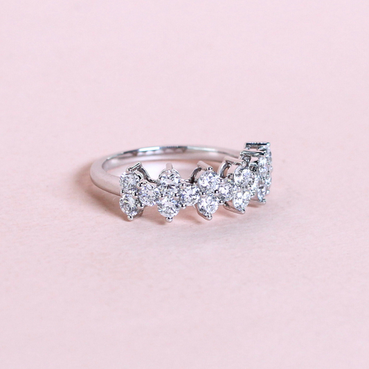 1.44cts Round cut Lab-grown Statement ring