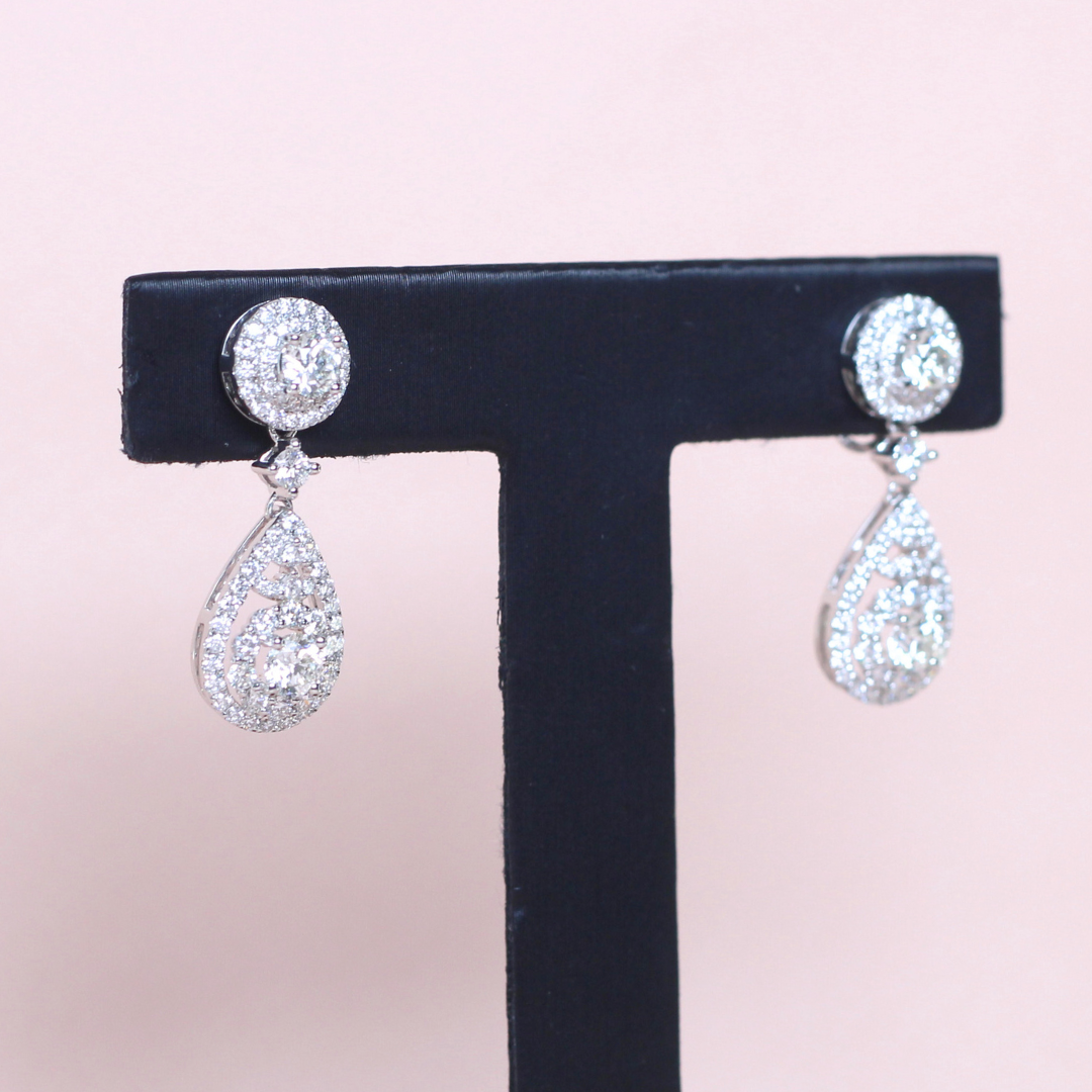 1.80cts Dangling earrings