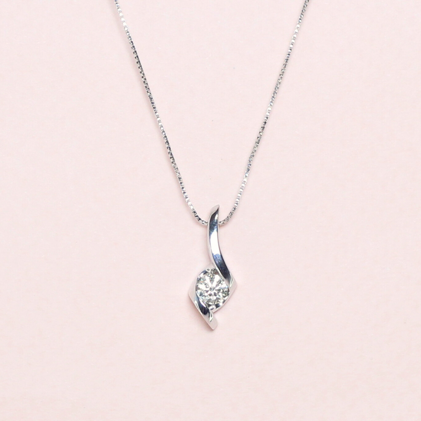 .25ct Round diamond spiral necklace