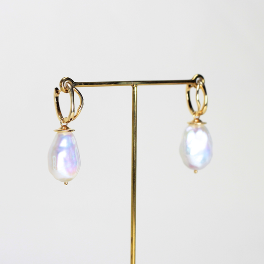 30.50cts Pearl Akoya earring