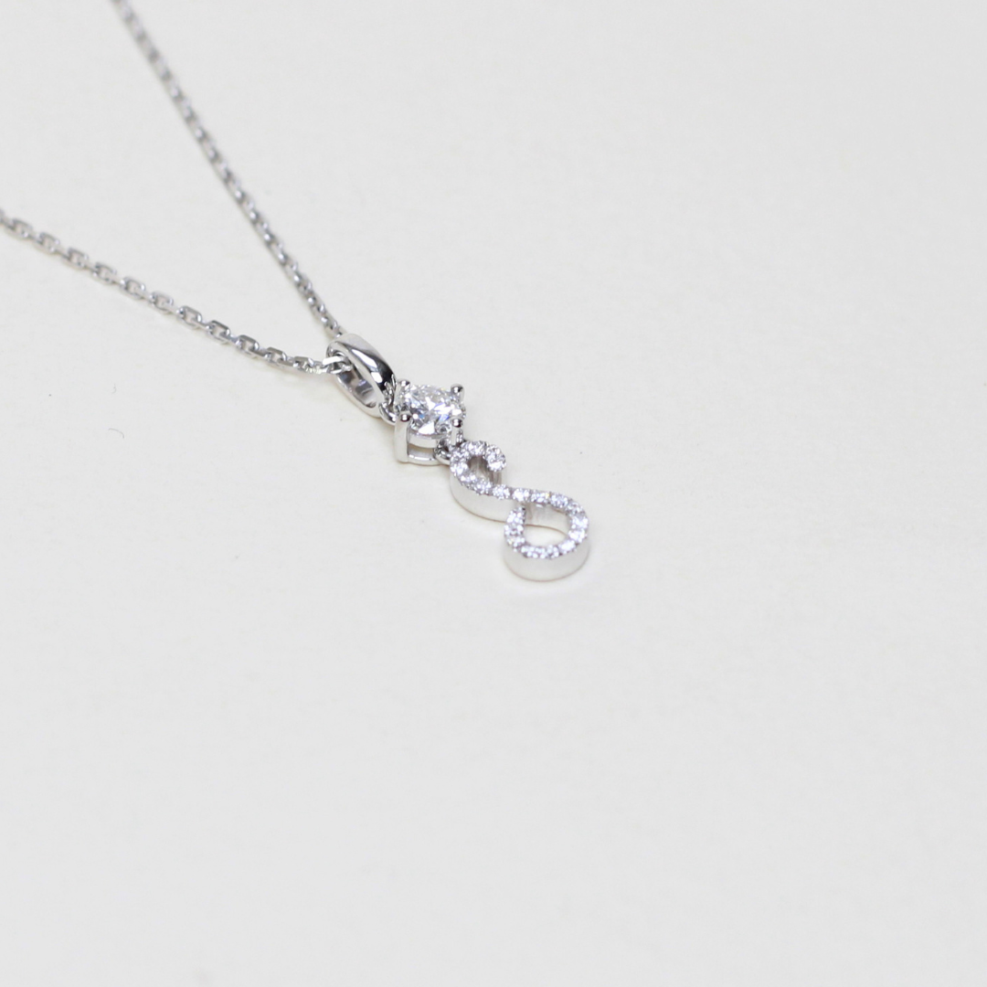 .30cts Letter S pendant