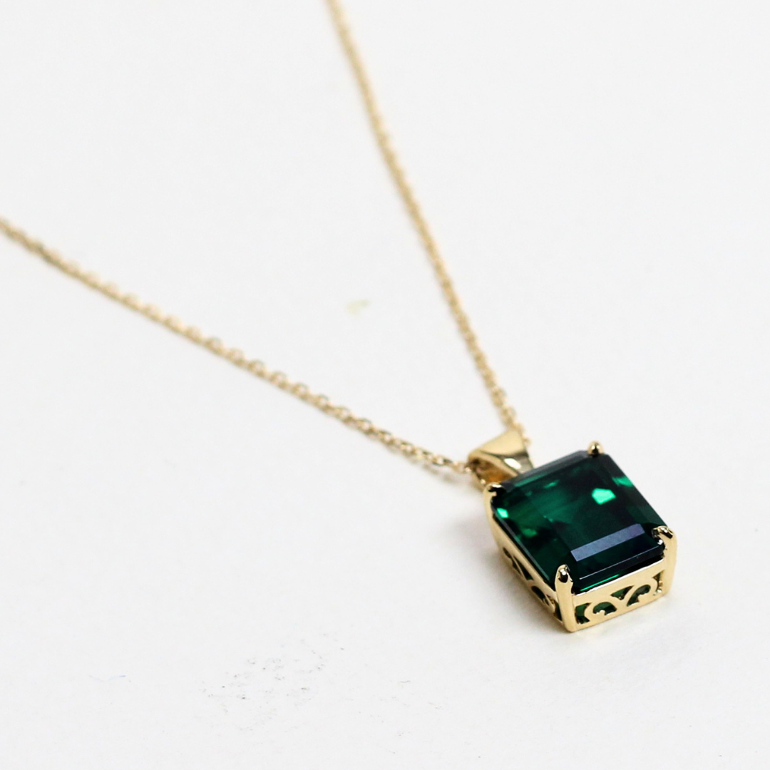3ct Emerald cut Emerald lab-grown Solitaire necklace