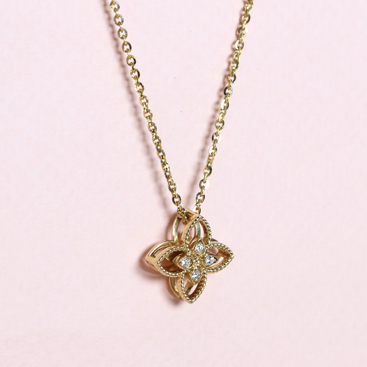 0.07cts Round cut Lab-grown Flower necklace