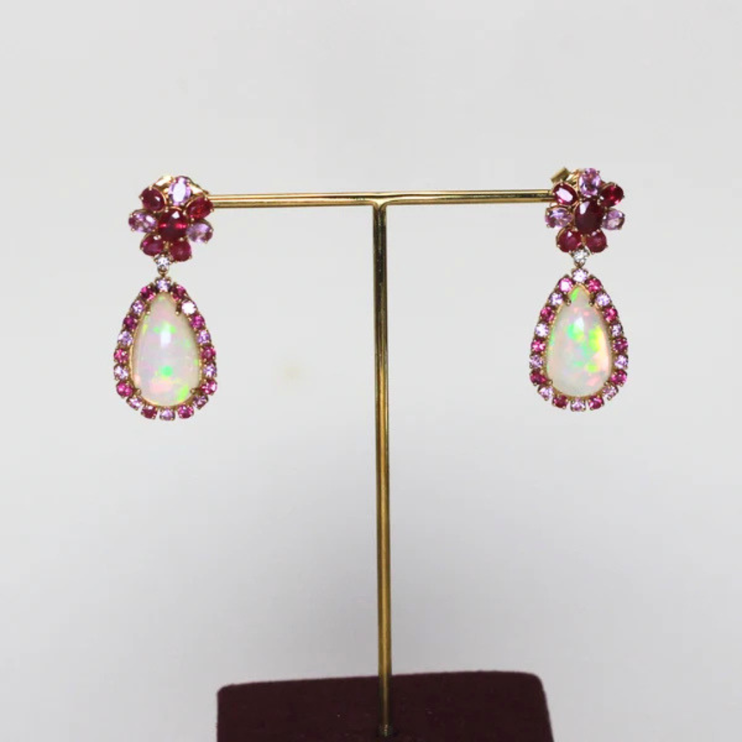 7.72ct Pear Dangling earrings
