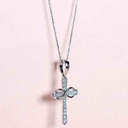0.571cts Round cut Lab-grown Cross necklace