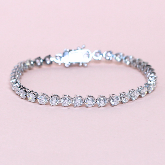 6.65cts 3-Prong Tennis Bracelet