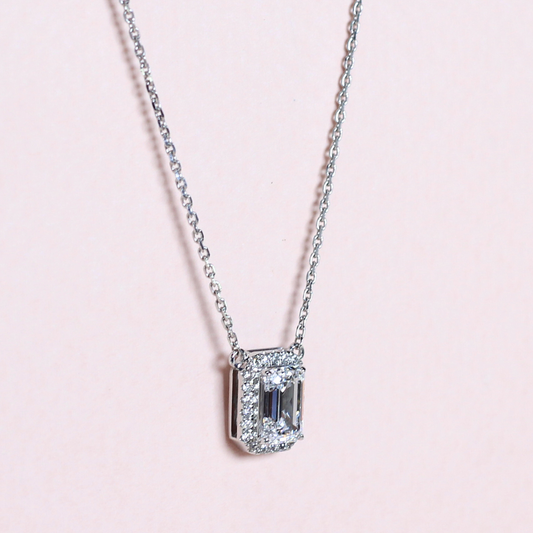 1.15cts Emerald cut Lab-grown necklace with halo