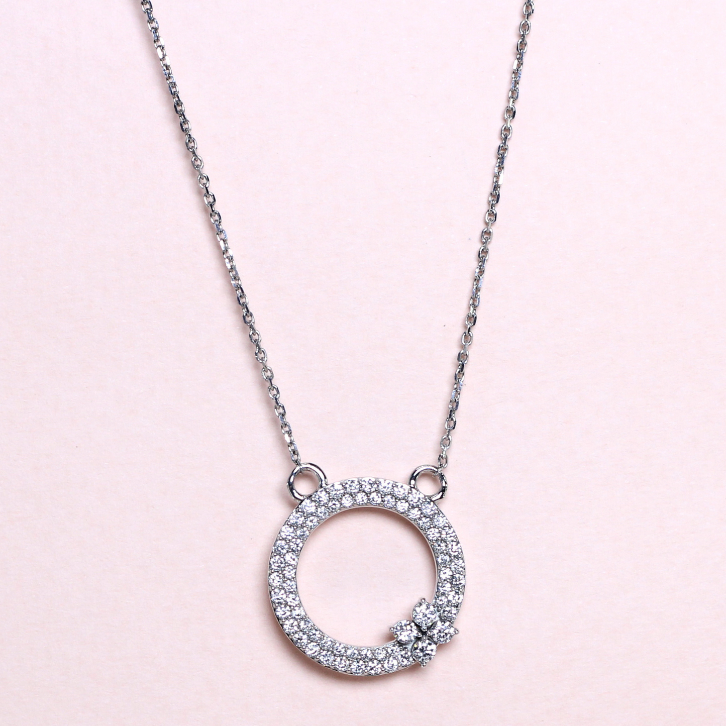 .65cts Lab-grown Wreath necklace