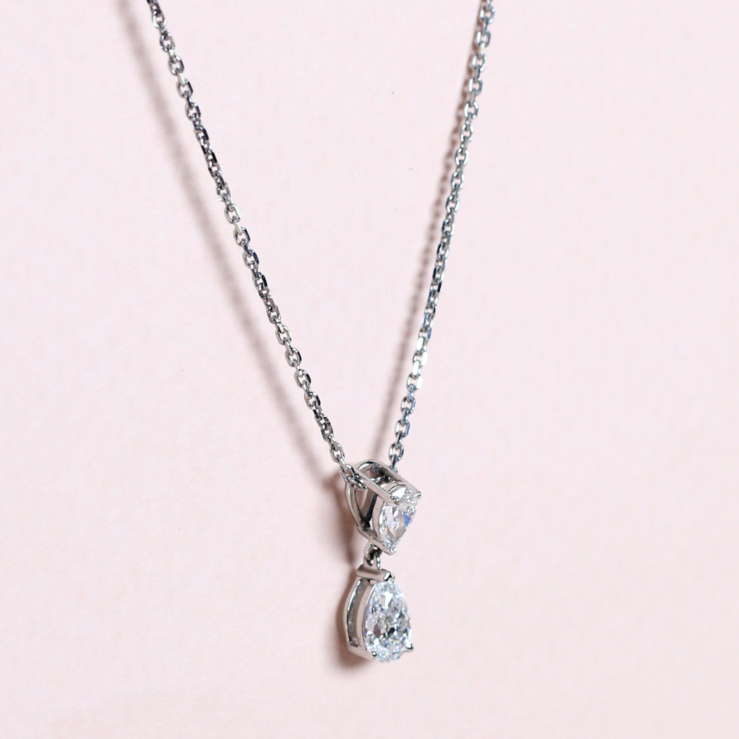 .57cts Pear cut Lab-grown necklace