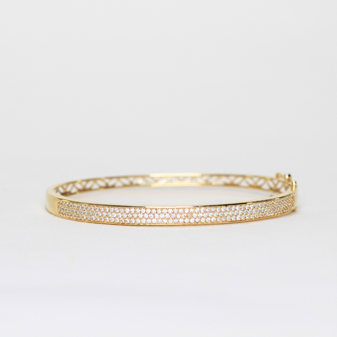 .96cts Half Eternity bangle