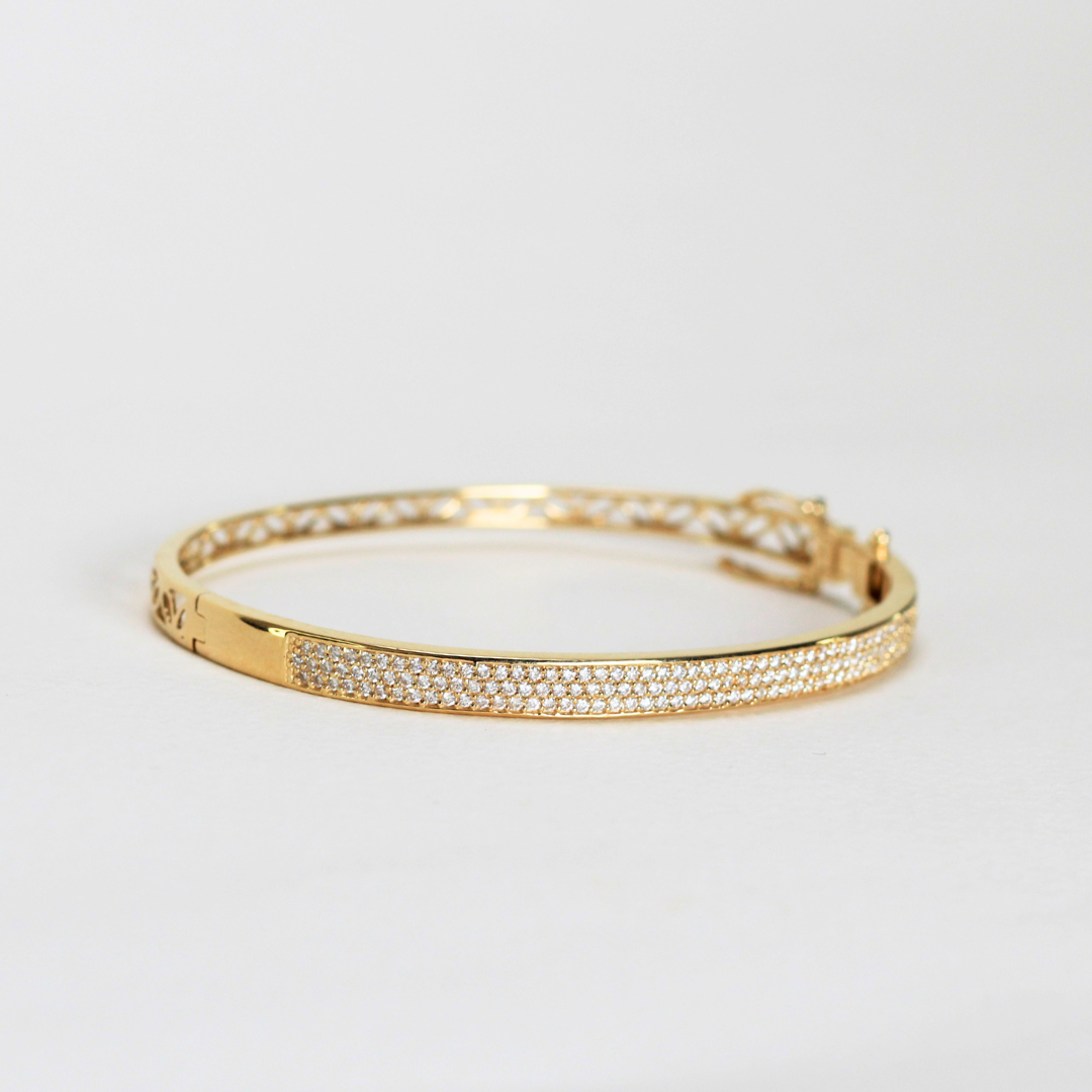 .96cts Half Eternity bangle