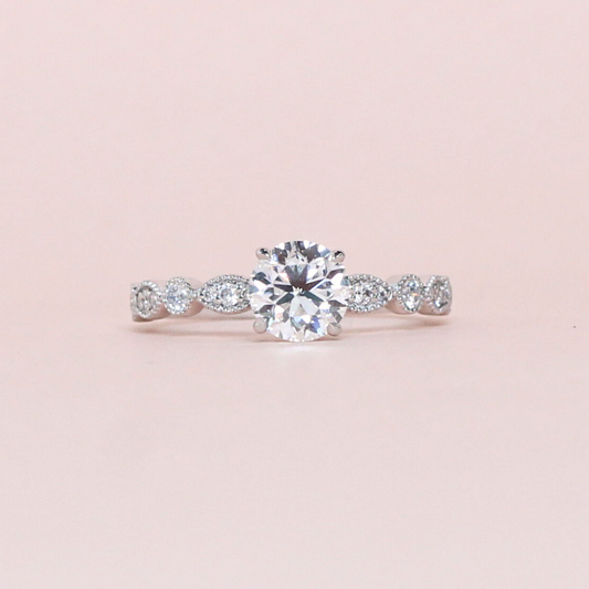 .95cts Round cut ring on modified band