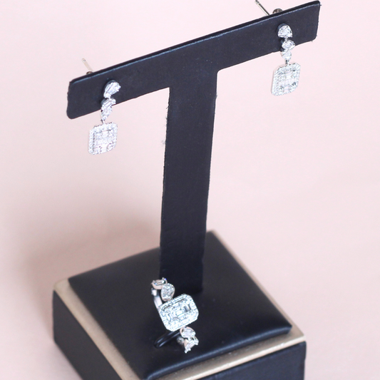 .75cts Emerald Illusion Dangling set