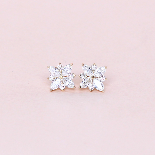 1cts Flower Stud earrings