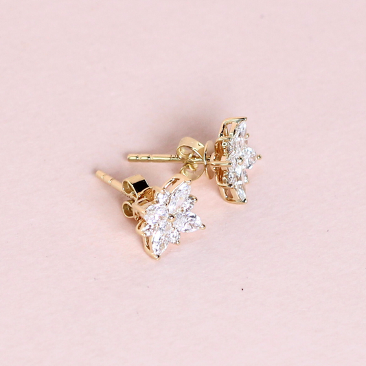1cts Flower Stud earrings