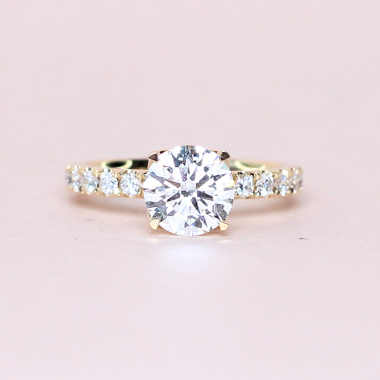 1.47cts Round cut Pavé Lab-grown ring