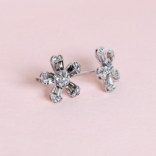 1cts Flower Earrings