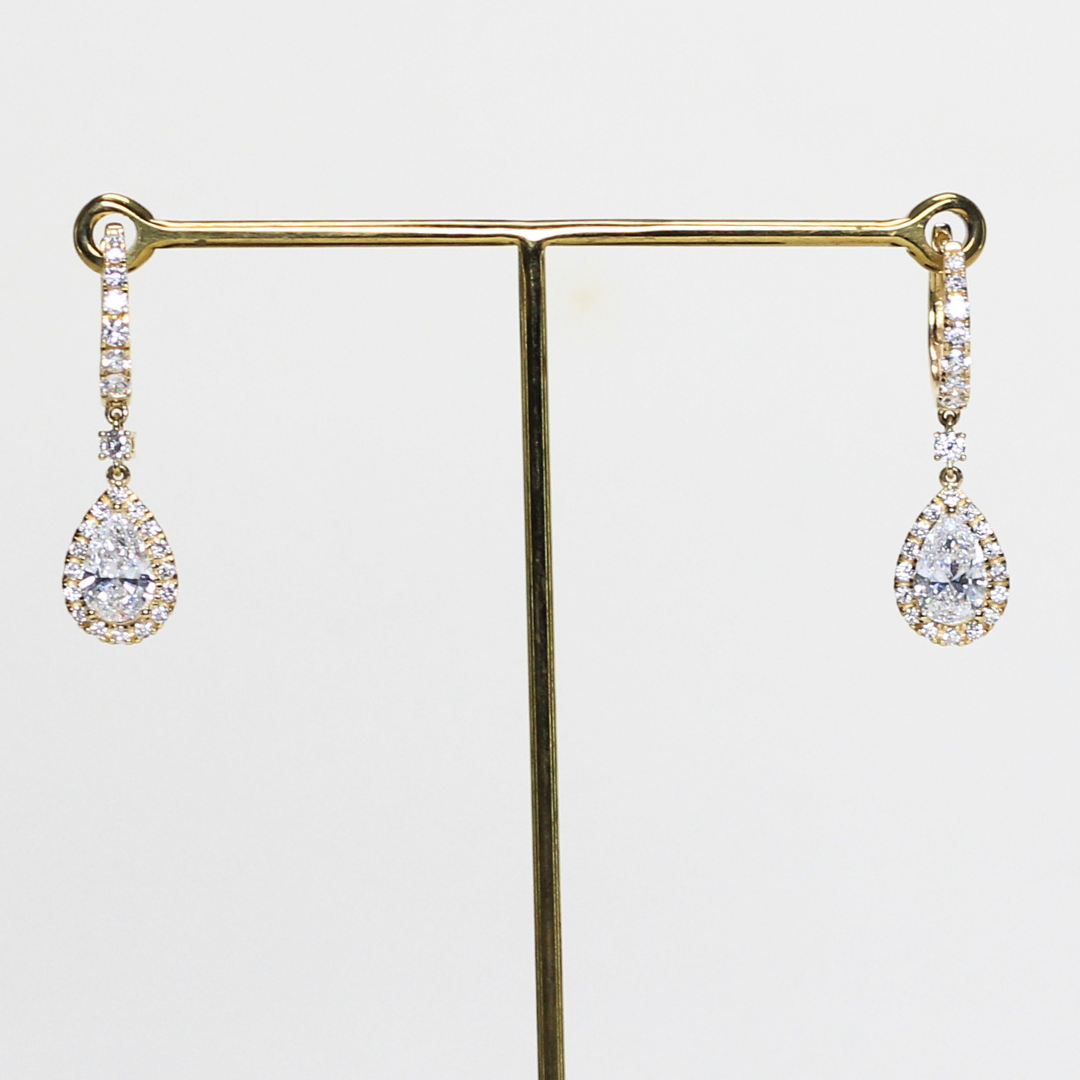 2.30cts Pear shape lab-grown dangling earrings