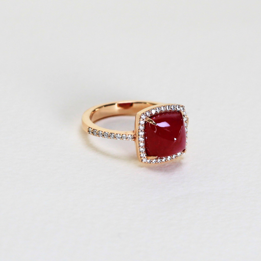 5.47cts Sugarloaf cut Ruby ring