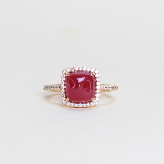 5.47cts Sugarloaf cut Ruby ring