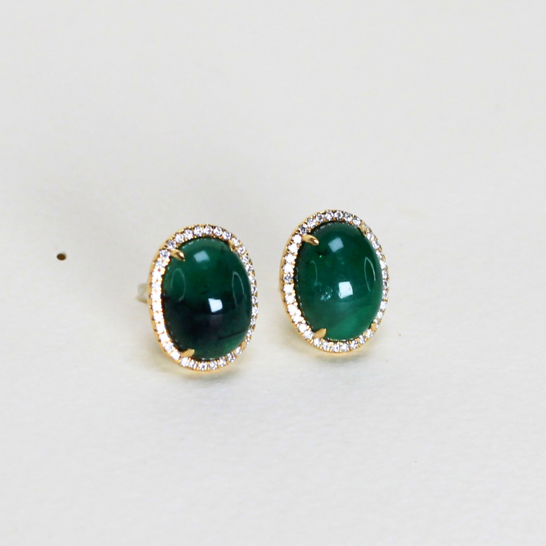 8.94cts Oval cut Emerald Cabochon stud earrings