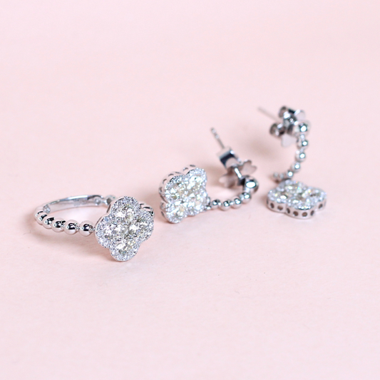 2.43cts Clover leaf illusion set