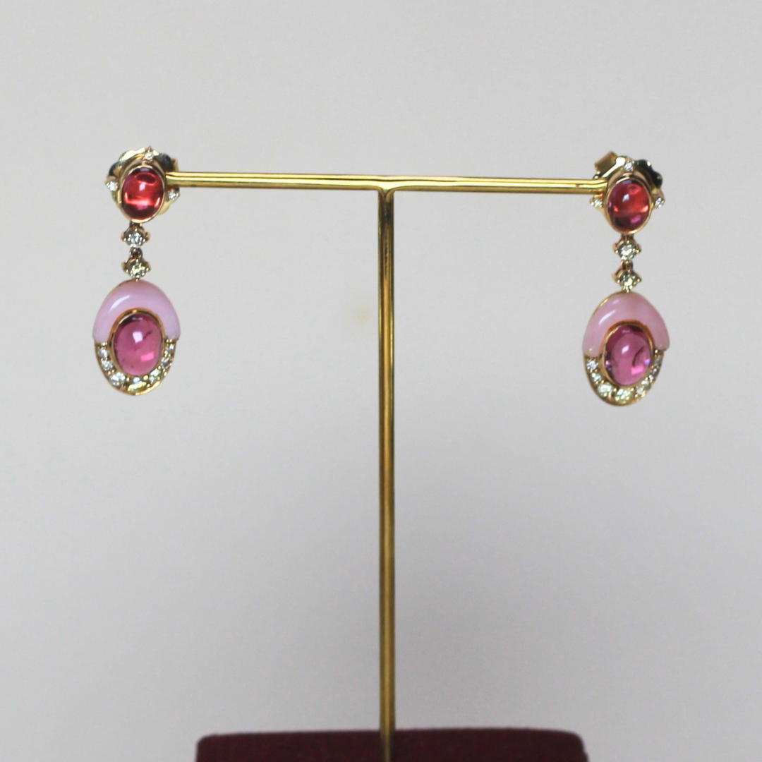 5.27cts Oval dangling earrings