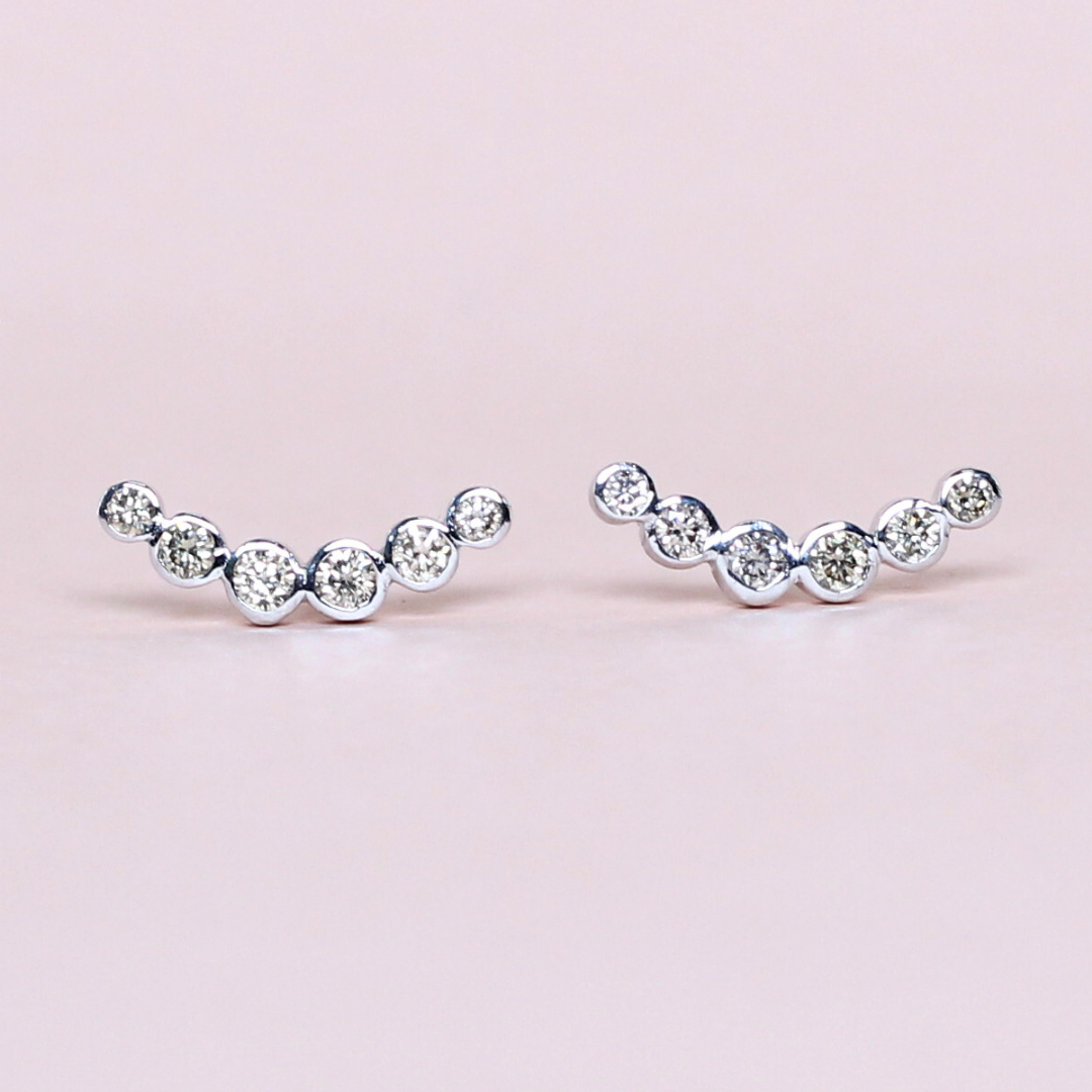 .30cts Dainty crawler earrings