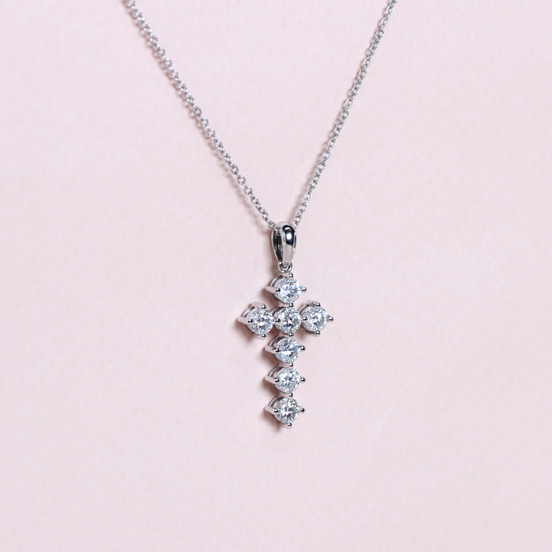 .99cts Cross diamond necklace