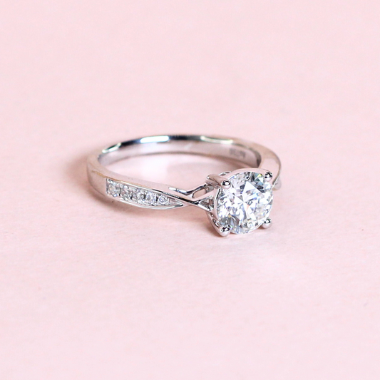 1ct Round cut Channel ring